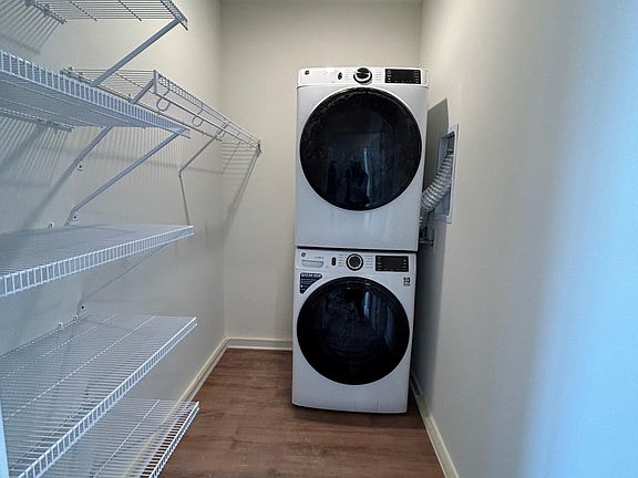 3rd image of 33 Brookstone Dr #3