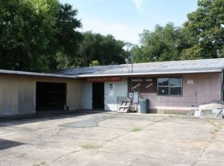 700 E Bluemont Rd, Mount Airy, NC 27030