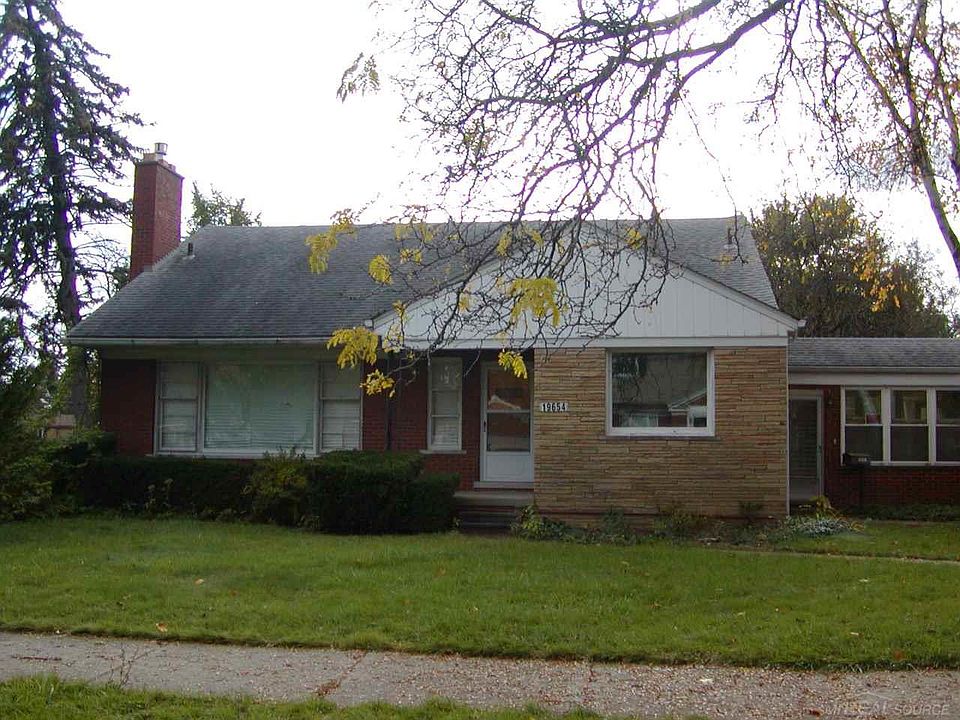 1st image of 19654 Woodland St