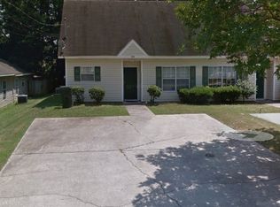 906 Stage Rd, Auburn, AL 36830