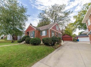 704 S 24th St, Quincy, IL 62301