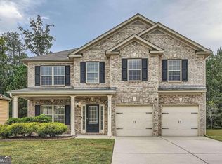 6624 Oak Hill Pass, Fairburn, GA 30213
