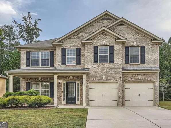 6624 Oak Hill Pass, Fairburn, GA 30213