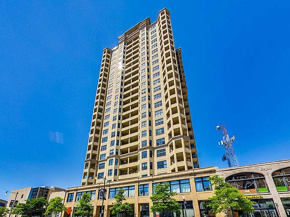 2nd image of 1464 S Michigan Ave APT 2101