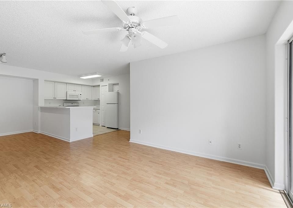 2nd image of 1260 Wildwood Lakes BLVD #204