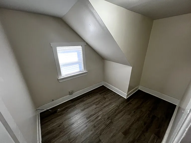 9613 S Ave N #2 — Photo 12