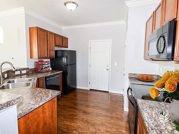 2nd image of 749 Enclave Village Pl #571