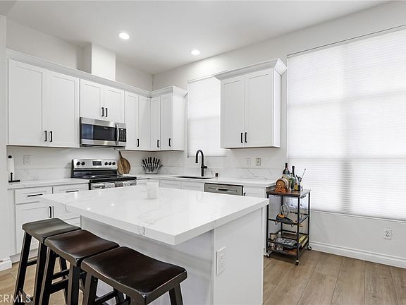 4th image of 8017 E Naples Ln