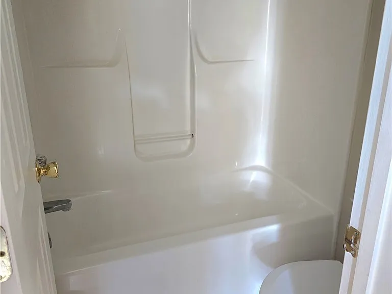 108 Laura Ln — Photo 14