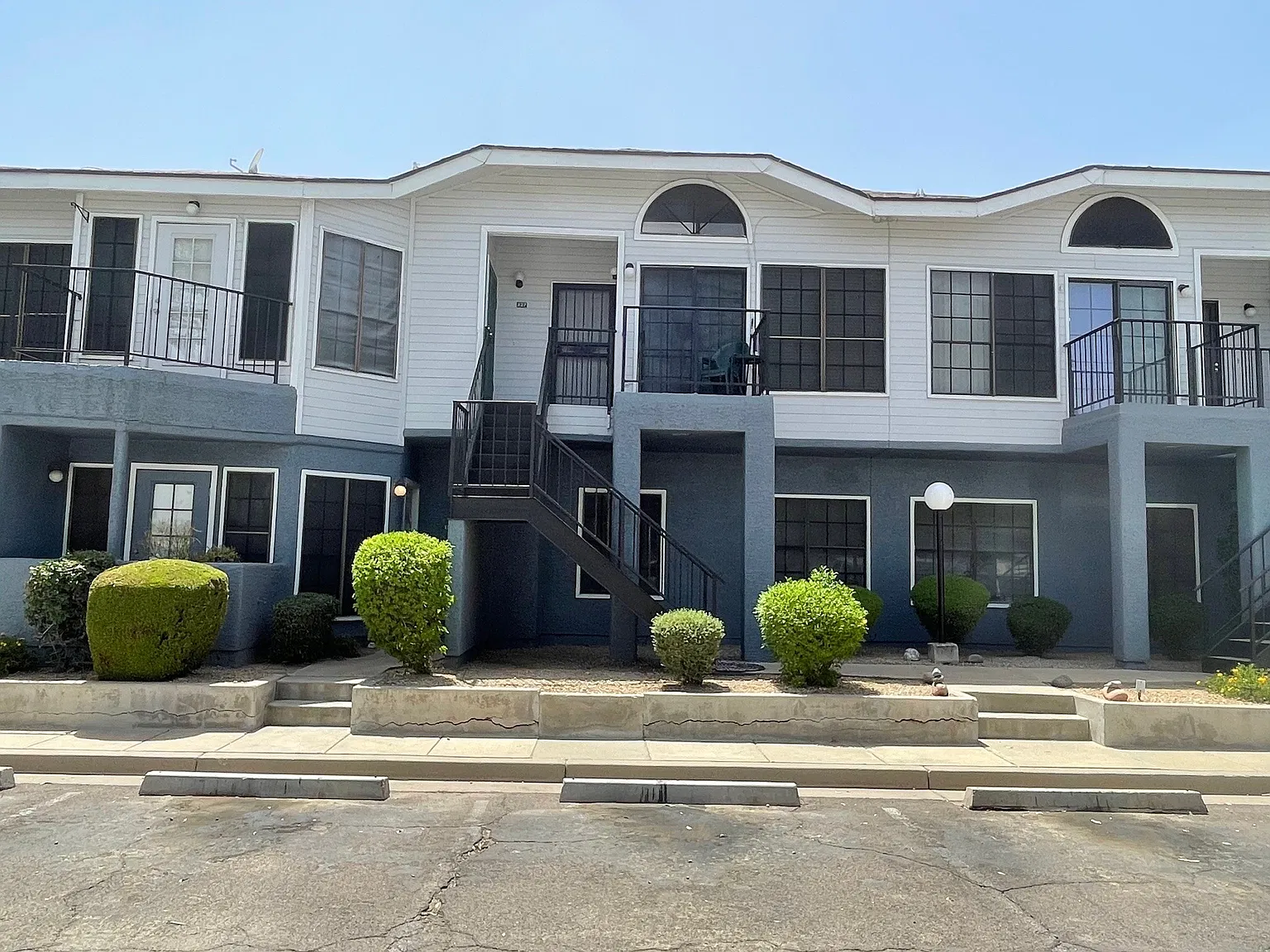 2 bed, 1.5 bath, 864 sqft, $1,500 — Photo 1