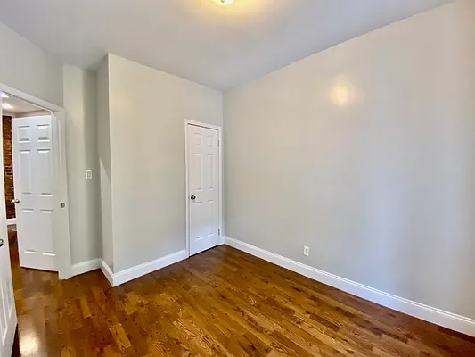 Rented by Compass | media 18