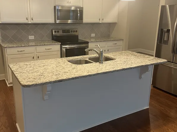 3211 Chaucer Ln, Gallatin, TN 37066