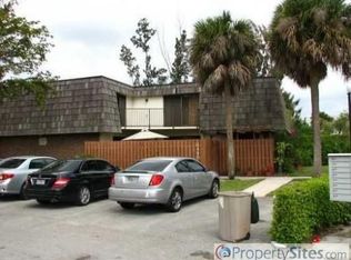 8449 N Coral Cir, North Lauderdale, FL 33068