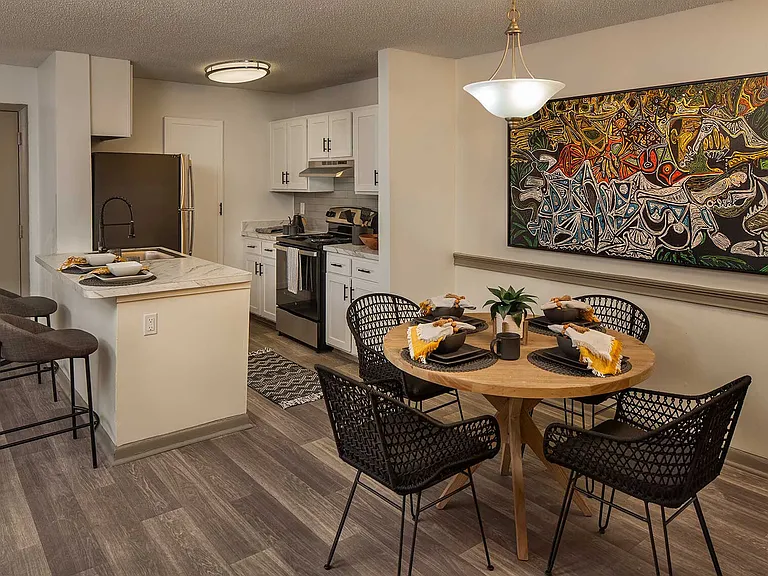 The Oakley Apartments — Photo 6