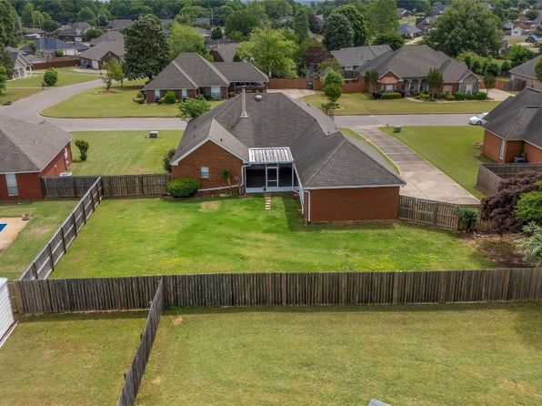 168 Spencer Way, Deatsville, AL 36022