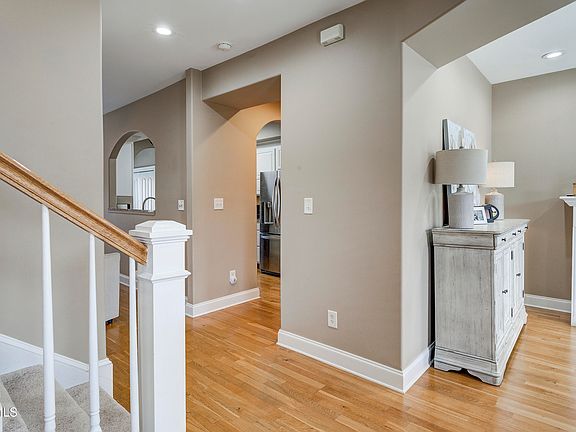 5th image of 266 Westshore Point #6-C