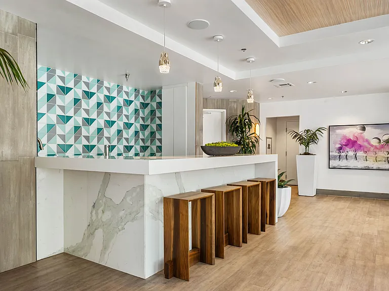 Veda Luxury Apartments — Photo 32