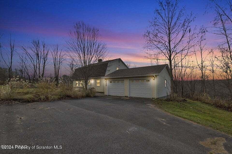1st image of 1752 Owego Tpke
