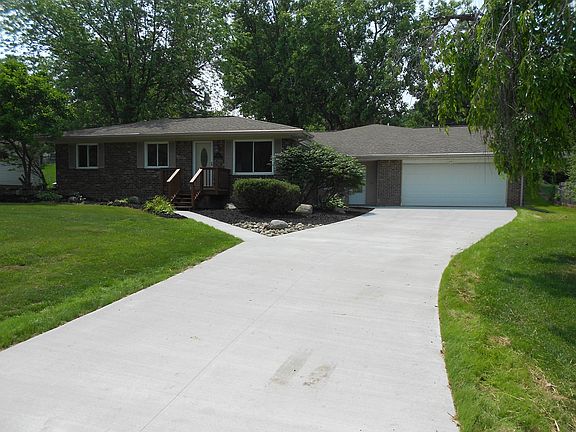 3rd image of 6061 Snow Apple Dr