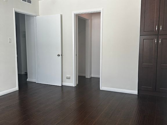 4th image of 337 S Doheny Dr APT 5