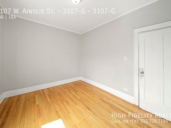 3rd image of 3107 W Ainslie St #G
