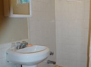 540 N Mulford Rd APT 4, Rockford, IL 61107