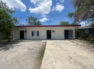 667 N General McMullen Dr, San Antonio, TX 78228