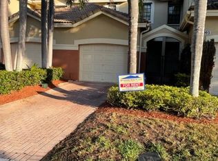 3905 Tree Top Dr, Fort Lauderdale, FL 33332