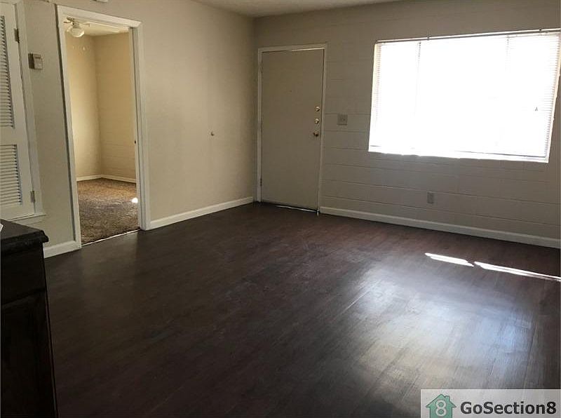 1st image of 670 N Carolina Dr APT 44
