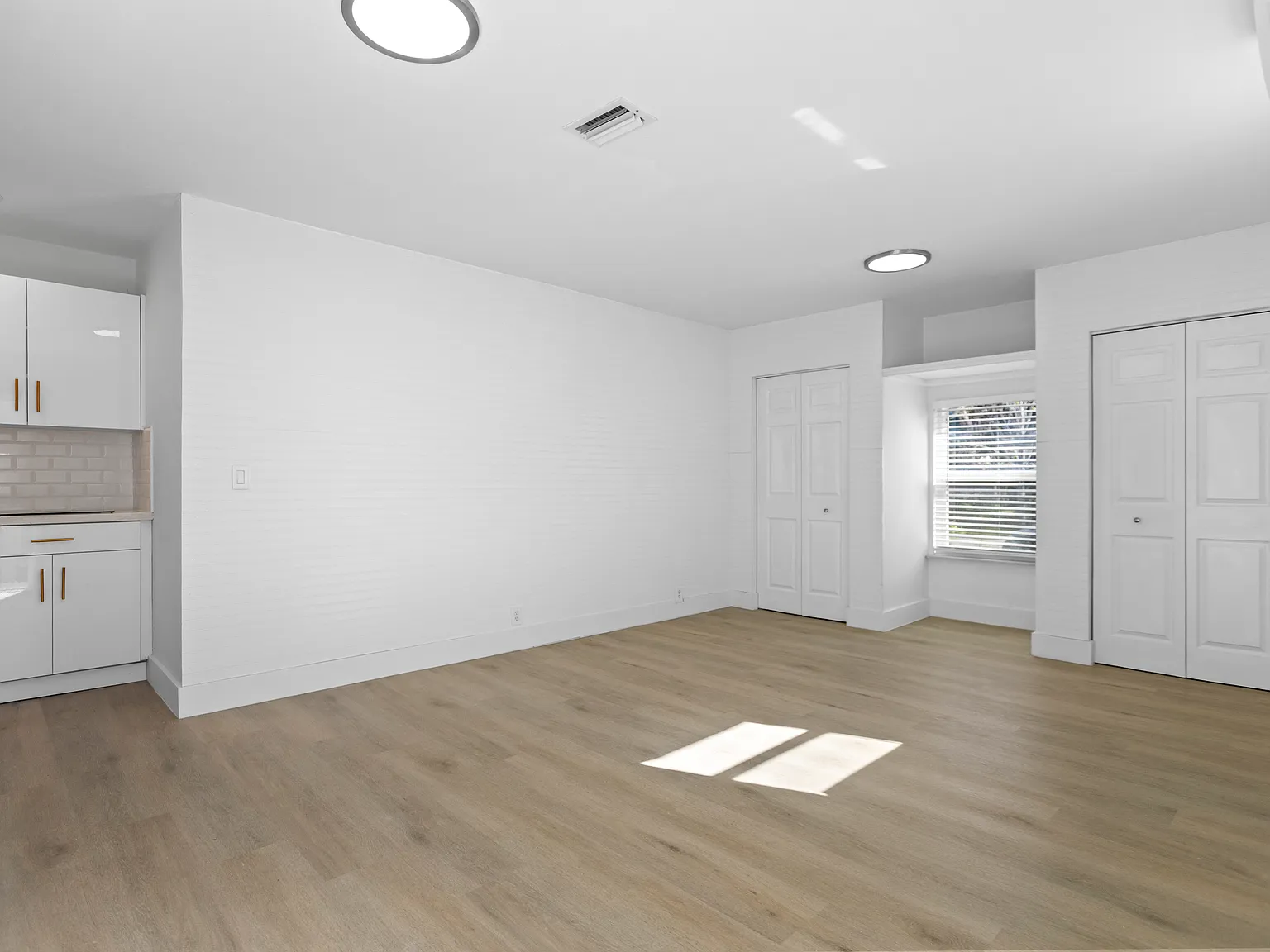 1 bed, 350 sqft, $1,550 — Photo 3