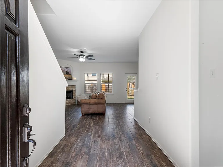 6742 Durango Creek Dr — Photo 3