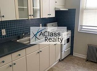 25-45 47th St #2BB, Astoria, NY 11103