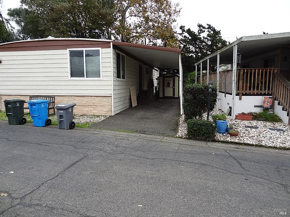 3rd image of 6 Larkspur Place