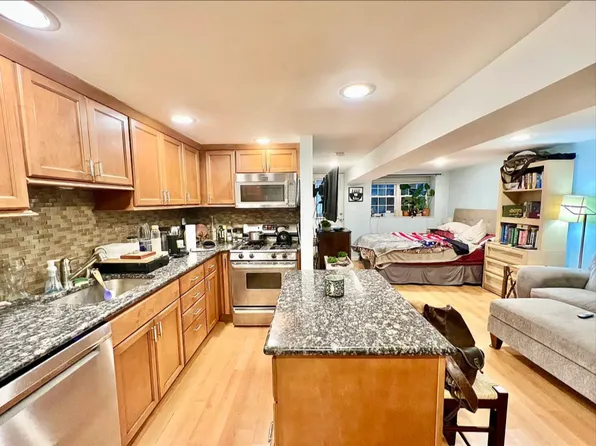 42-07 25th Avenue image 1 of 10