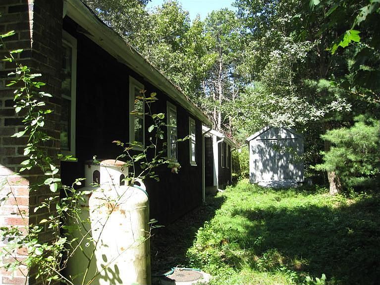 2nd image of 78 Lake St