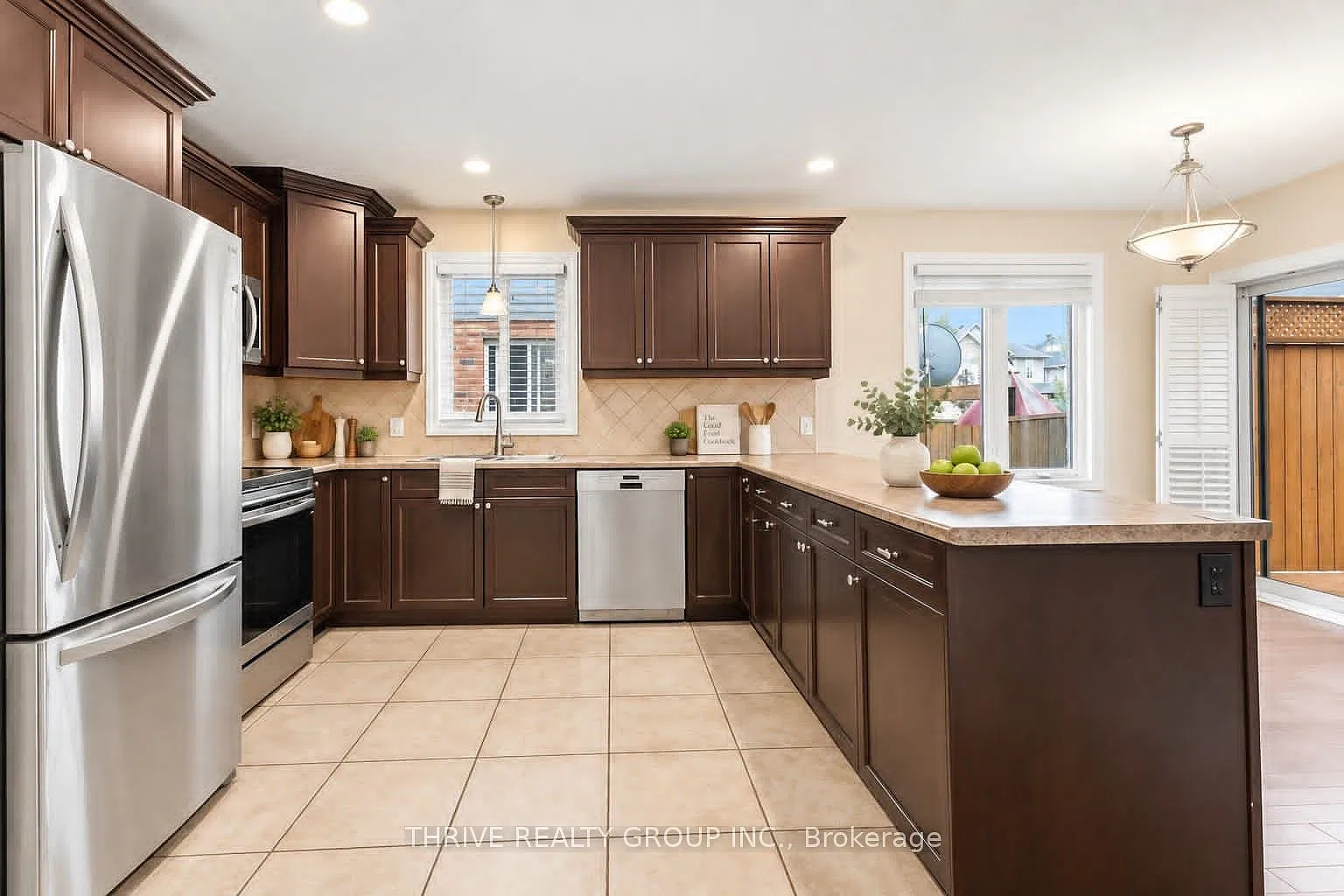 5 bed, $3,800 — Photo 4