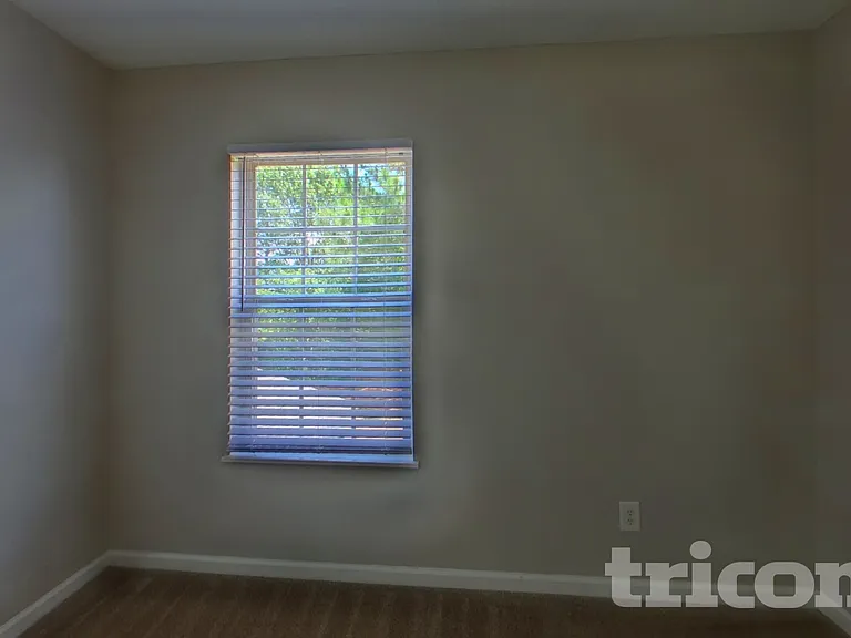 2108 Wilkinson Dr — Photo 11