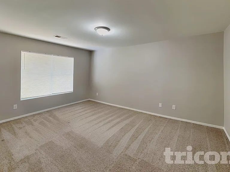 4003 Larkhaven Village Dr — Photo 10