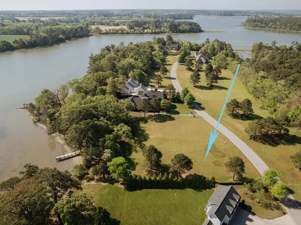 107 Creekside Ln, Cape Charles, VA 23310