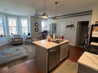 1400 Wharton St #3R, Philadelphia, PA 19146