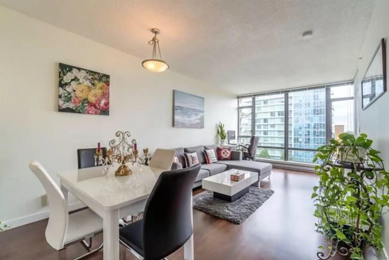 1 bed, 587 sqft, $2,200 — Photo 3