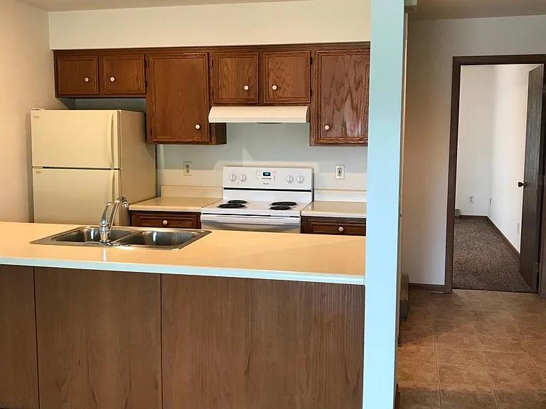 548 Superior Ave #UPPER — Photo 2