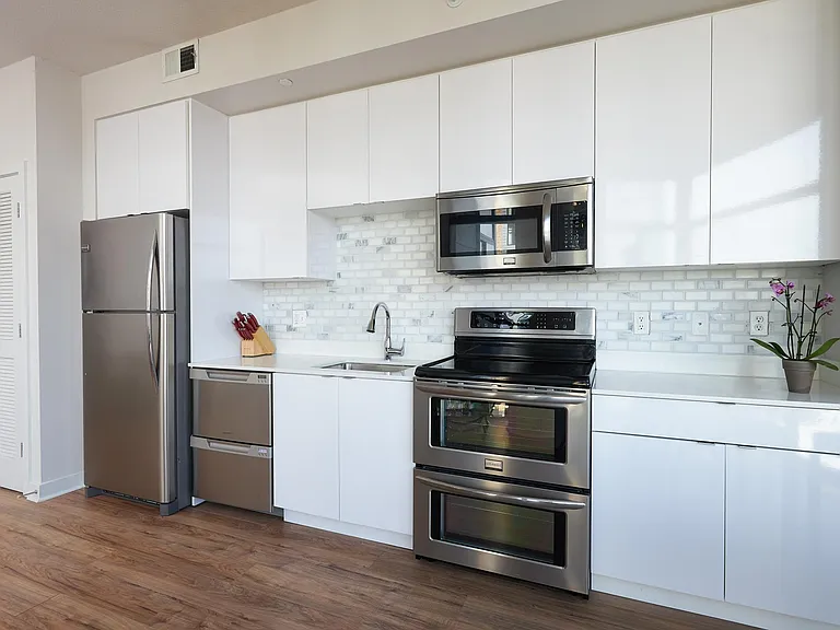 460 New York Ave NW #503 — Photo 7