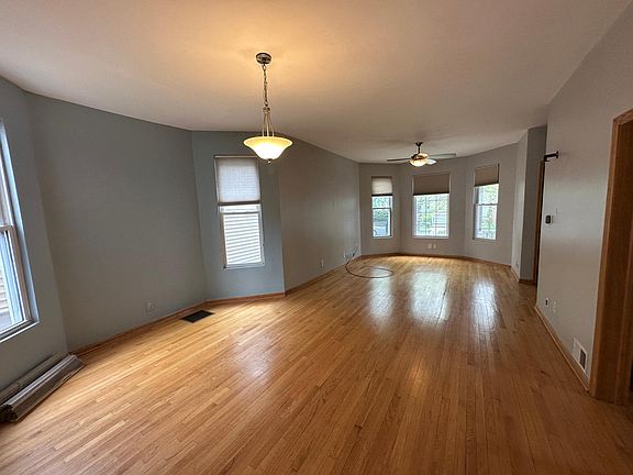 2nd image of 2715 N Saint Louis Ave APT 1