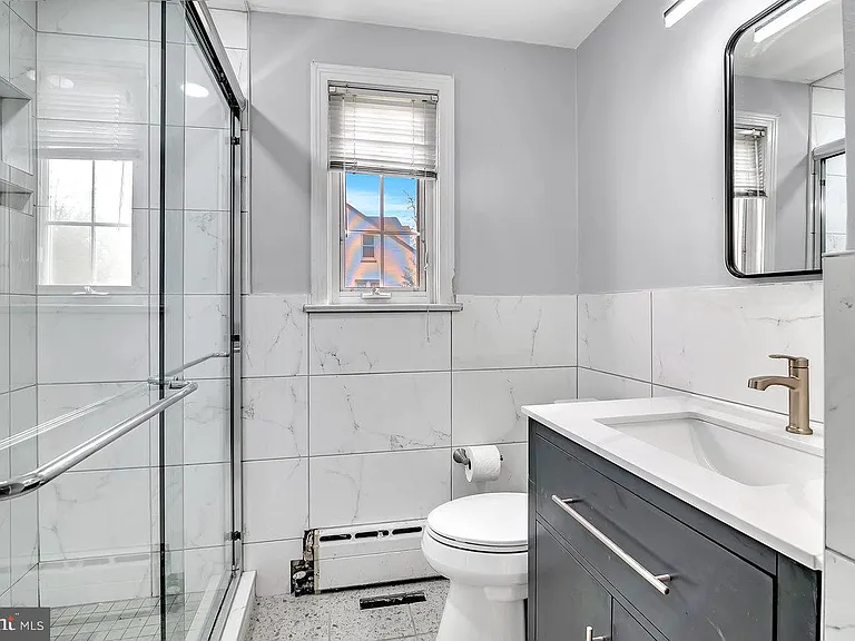 32 Cranbury Rd — Photo 9