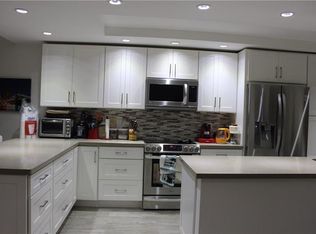 7901 NW 11th Ct, Plantation, FL 33322