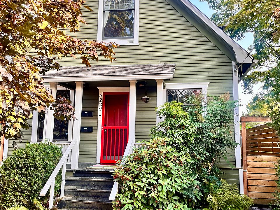 1st image of 4229 S Juneau St