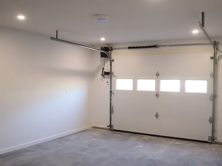 428 Turner St #4 — Photo 3
