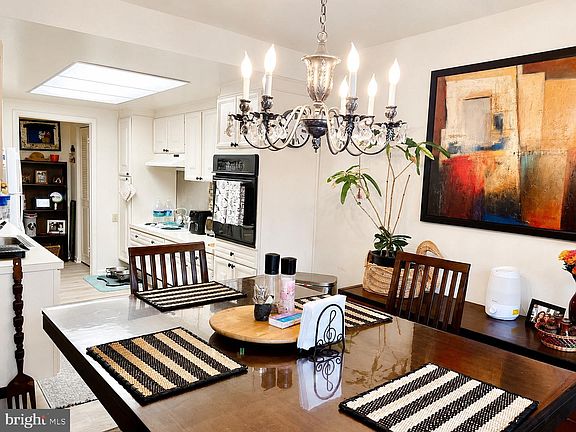3rd image of 3386 Chiswick Ct Unit 50-1A