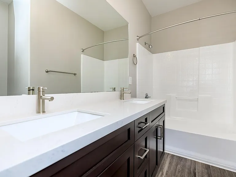 Bellecour Way Apartment Homes — Photo 50
